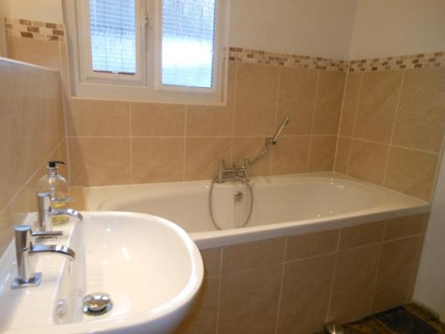  Image of 3 bedroom Flat to rent in St. Cuthberts Street Bedford MK40 at Bedford Beds Beds, MK40 3JB