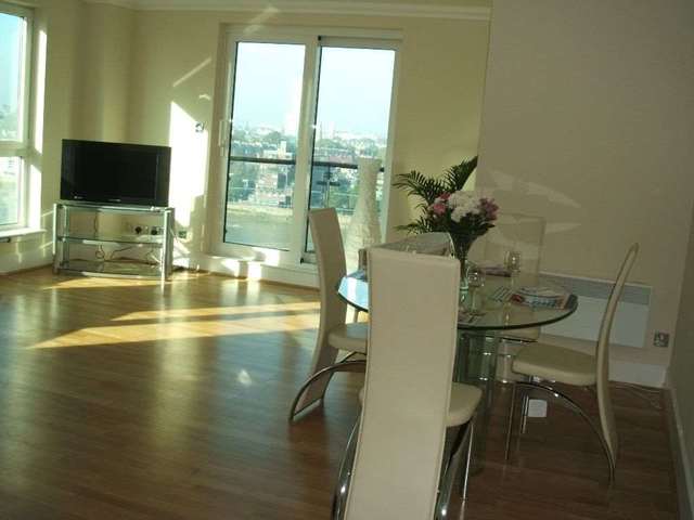  Image of 3 bedroom Apartment to rent in St. George Wharf London SW8 at St George Wharf Vauxhall London, SW8 2LQ