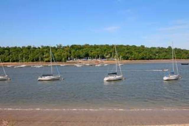  Image of 2 bedroom Flat to rent in Phalarope Way St. Marys Island Chatham ME4 at Phalarope Way St Marys Island Chatham, ME4 3JN