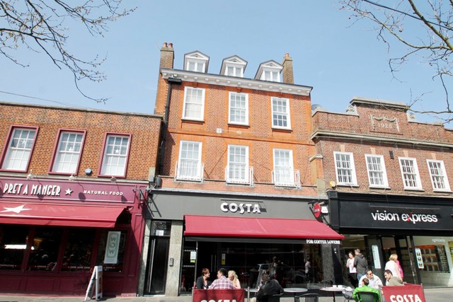  Image of 3 bedroom Maisonette to rent in St. Peters Street St. Albans AL1 at St Albans, AL1 3DP