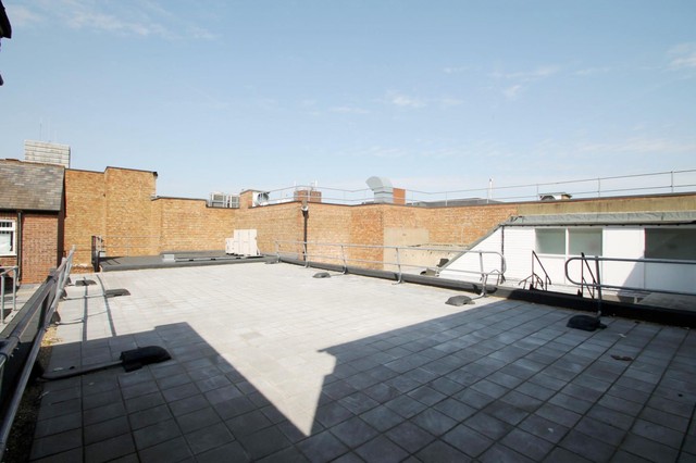  Image of 3 bedroom Maisonette to rent in St. Peters Street St. Albans AL1 at St Albans, AL1 3DP