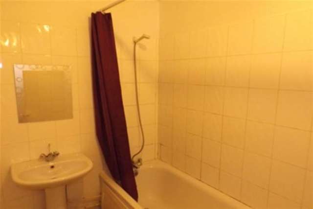  Image of 2 bedroom Flat to rent in St. Ronans Road Southsea PO4 at Southsea, PO4 0PP