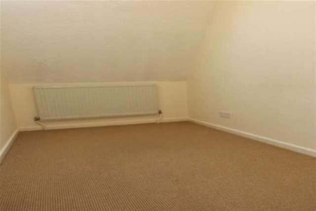  Image of 2 bedroom Flat to rent in St. Ronans Road Southsea PO4 at Southsea, PO4 0PP