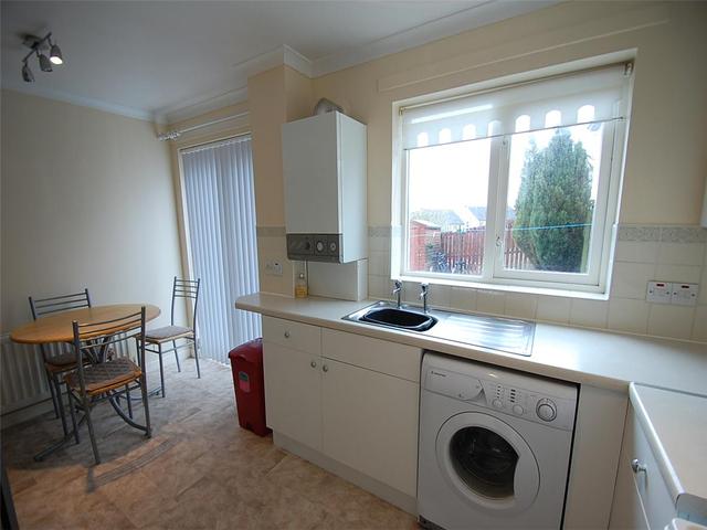  Image of 2 bedroom Semi-Detached house to rent in Stanley Gardens Maddiston Falkirk FK2 at Maddiston Falkirk Falkirk, FK2 0LN