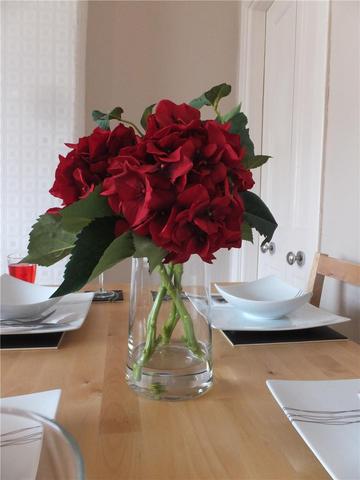  Image of 2 bedroom Flat to rent in Stenhouse Gardens North Edinburgh EH11 at Stenhouse Edinburgh Edinburgh, EH11 3EL
