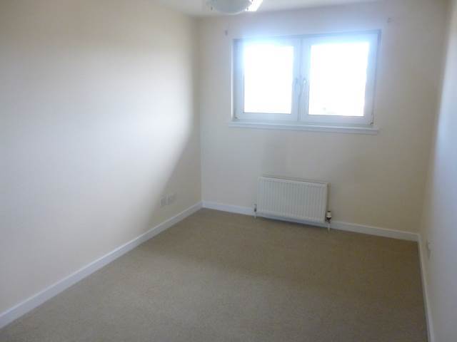  Image of 2 bedroom Flat to rent in Stenhouse Gardens Edinburgh EH11 at Saughton Edinburgh Edinburgh, EH11 3LS