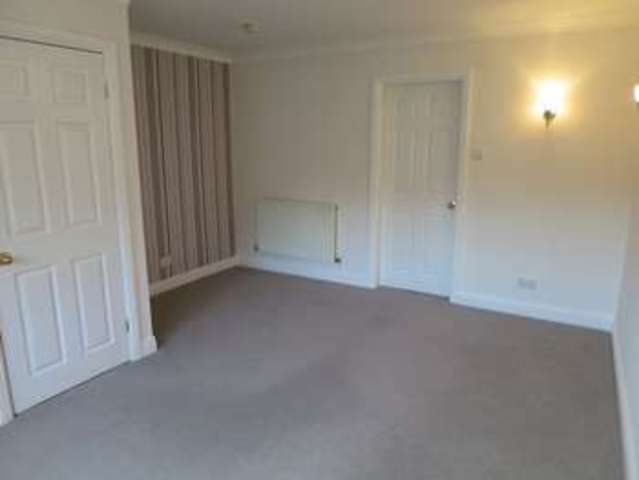  Image of 3 bedroom Semi-Detached house to rent in Stonechat Rise Morley Leeds LS27 at Stonechat Rise Morley Leeds, LS27 8GW