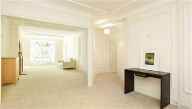 Image of 5 bedroom Flat to rent in Park Road London NW8 at London, NW8 7HY