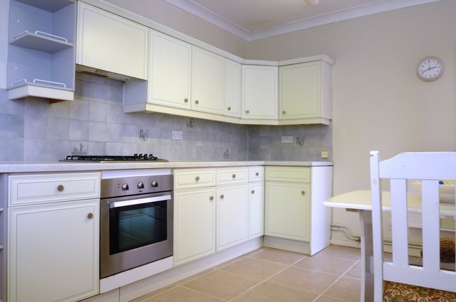  Image of 2 bedroom Ground Flat to rent in Norfolk Place Littlehampton BN17 at Norfolk Place  Littlehampton, BN17 5PB