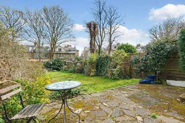  Image of 4 bedroom Flat for sale in Talbot Road London N6 at Talbot Road  Highgate, N6 4QS