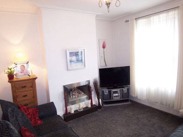  Image of 3 bedroom Terraced house for sale in Tavistock Road Sheffield S7 at Tavistock Road  Sheffield, S7 1GG
