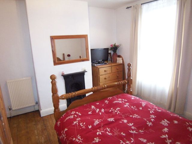  Image of 3 bedroom Terraced house for sale in Tavistock Road Sheffield S7 at Tavistock Road  Sheffield, S7 1GG