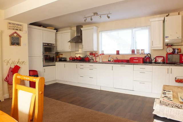  Image of 3 bedroom Semi-Detached house for sale in Cherry Orchard Road Tetbury GL8 at Tetbury Gloucestershire, GL8 8HX