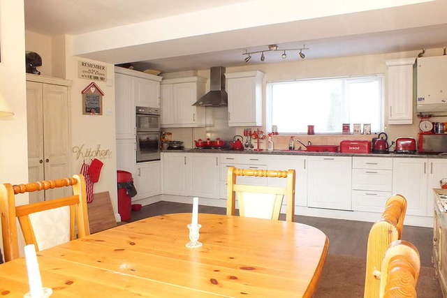  Image of 3 bedroom Semi-Detached house for sale in Cherry Orchard Road Tetbury GL8 at Tetbury Gloucestershire, GL8 8HX