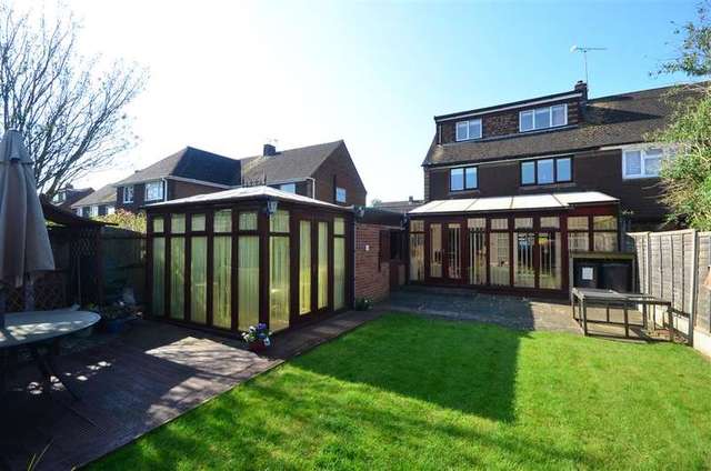  Image of 4 bedroom Semi-Detached house for sale in The Avenue Aylesford ME20 at Aylesford Kent Aylesford, ME20 7LE