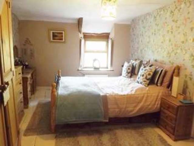  Image of 2 bedroom Terraced house for sale in The Hollow East Chinnock Yeovil BA22 at 389 The Hollow East Chinnock Yeovil, BA22 9DN
