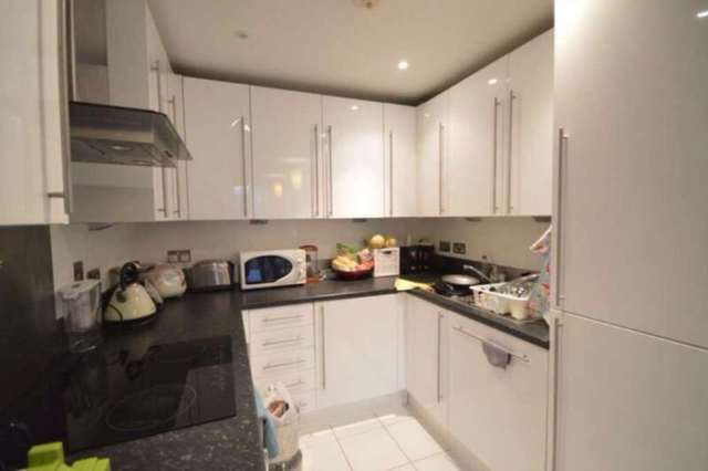  Image of 1 bedroom Flat to rent in Hallsville Road London E16 at Hallsville Road Canning Town London, E16 1BE