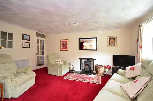  Image of 3 bedroom Bungalow for sale in The Street Newnham Sittingbourne ME9 at Newnham Sittingbourne Sittingbourne, ME9 0LQ