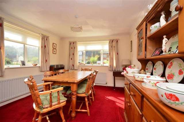  Image of 3 bedroom Bungalow for sale in The Street Newnham Sittingbourne ME9 at Newnham Sittingbourne Sittingbourne, ME9 0LQ