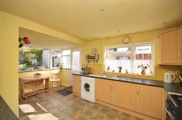  Image of 3 bedroom Bungalow for sale in The Street Newnham Sittingbourne ME9 at Newnham Sittingbourne Sittingbourne, ME9 0LQ