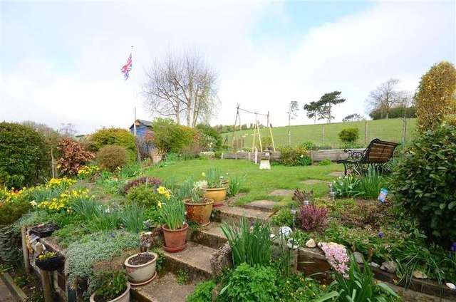  Image of 3 bedroom Bungalow for sale in The Street Newnham Sittingbourne ME9 at Newnham Sittingbourne Sittingbourne, ME9 0LQ