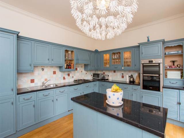  Image of 5 bedroom Detached house to rent in Trinity Road Edinburgh EH5 at Trinity Edinburgh Edinburgh, EH5 3JY