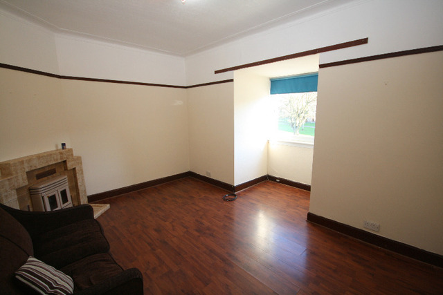  Image of 2 bedroom Flat to rent in Tullideph Road Dundee DD2 at West End Dundee Dundee, DD2 2JD