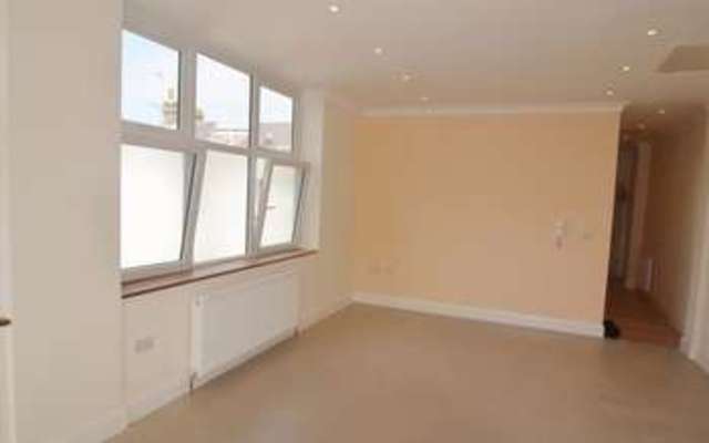  Image of 1 bedroom Flat to rent in Union Street High Barnet Barnet EN5 at Union Street  Barnet, EN5 4HY