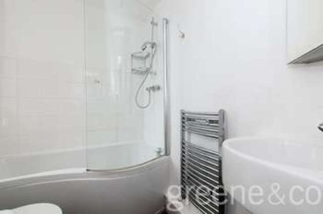  Image of 2 bedroom Apartment to rent in Vine Hill London EC1R at Clerkenwell London Farringdon, EC1R 5DX