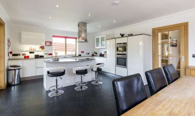 Image of 5 bedroom Property for sale in Morangie Road Tain IV19 at Morangie Road  Tain, IV19 1PY