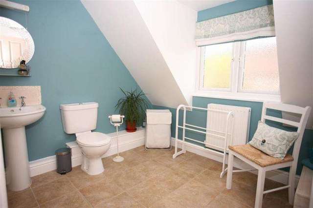  Image of 4 bedroom Detached house for sale in Wayside Drive Devizes SN10 at DEVIZES SN10 DEVIZES, SN10 3EZ