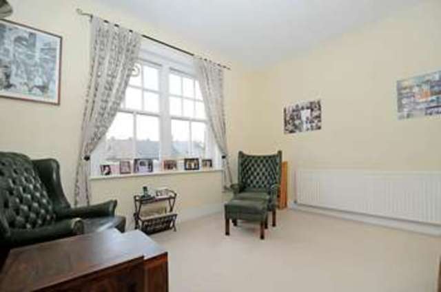  Image of 1 bedroom Flat for sale in Shirland Road London W9 at 114 Shirland Road London Maida Vale, W9 2BT