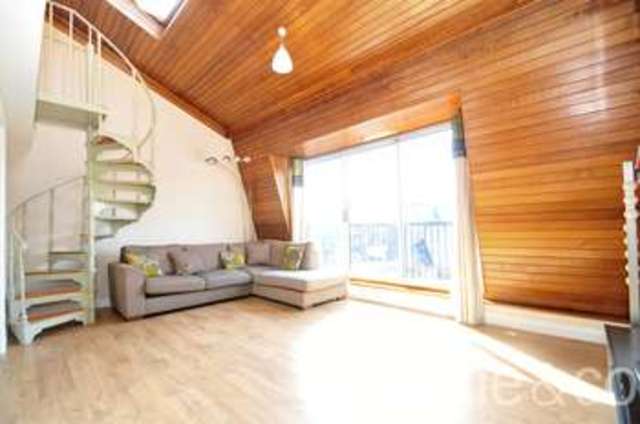  Image of 3 bedroom Flat to rent in West End Lane London NW6 at West Hampstead London West Hampstead, NW6 2LH