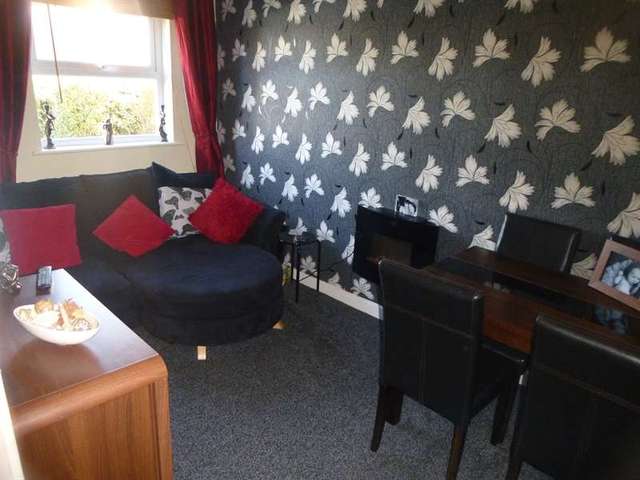  Image of 1 bedroom Apartment for sale in Westgate Court West Street Dunstable LU6 at Dunstable, LU6 1NZ