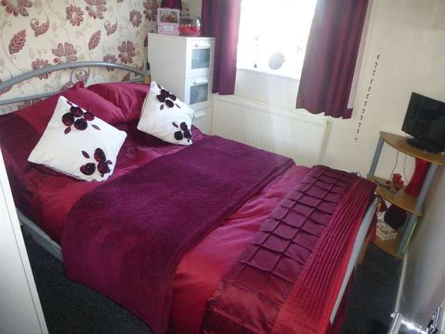  Image of 1 bedroom Apartment for sale in Westgate Court West Street Dunstable LU6 at Dunstable, LU6 1NZ