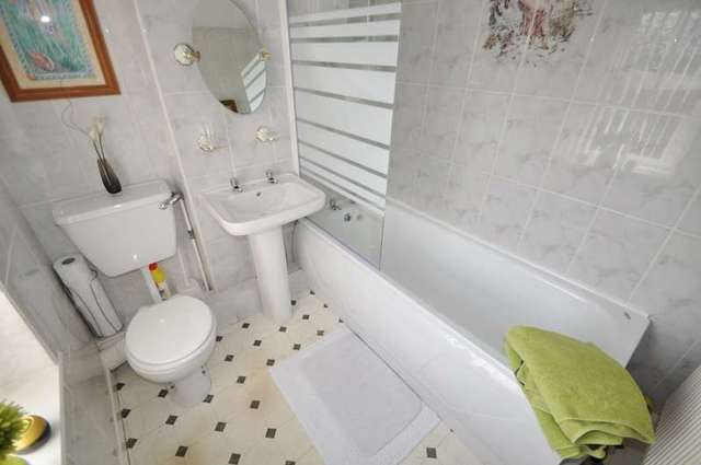  Image of 2 bedroom Apartment for sale in Westbank Road Tranmere Birkenhead CH42 at Birkenhead, CH42 7JP