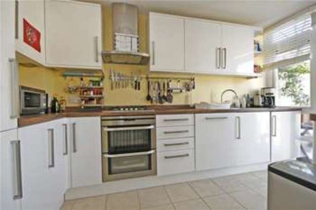  Image of 3 bedroom End of Terrace for sale in Weymede Byfleet West Byfleet KT14 at Byfleet Surrey Byfleet, KT14 7DH