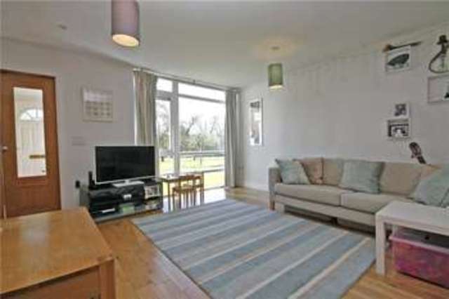  Image of 3 bedroom End of Terrace for sale in Weymede Byfleet West Byfleet KT14 at Byfleet Surrey Byfleet, KT14 7DH