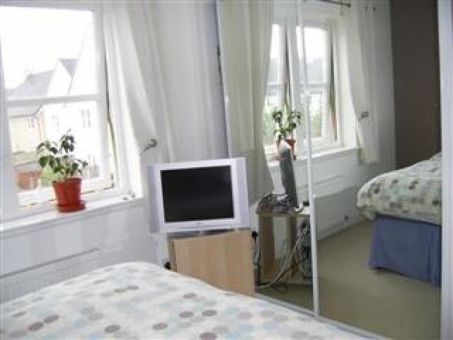  Image of 2 bedroom Mews to rent in Wheatfield Road Bo