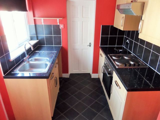  Image of 2 bedroom Detached house to rent in Whitehead Street Swindon SN1 at Whitehead Street  Swindon, SN1 5JX