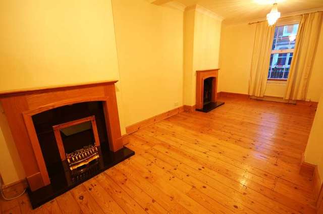  Image of 3 bedroom Detached house to rent in Parchment Street Winchester SO23 at Winchester, SO23 8AZ