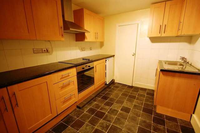  Image of 3 bedroom Detached house to rent in Parchment Street Winchester SO23 at Winchester, SO23 8AZ