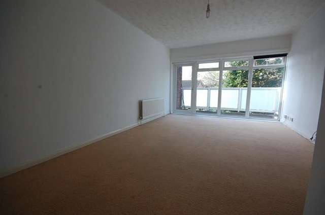  Image of 2 bedroom Flat for sale in Worthy Road Winchester SO23 at Winchester, SO23 7BJ