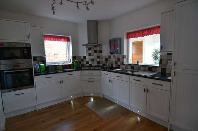  Image of 3 bedroom Detached house for sale in Windsor Close Northfield Birmingham B31 at Windsor Close West Heath Birmingham, B31 4SY
