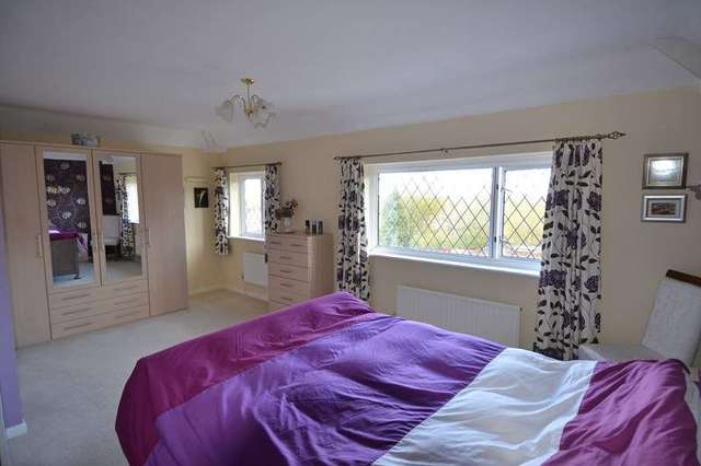  Image of 3 bedroom Detached house for sale in Windsor Close Northfield Birmingham B31 at Windsor Close West Heath Birmingham, B31 4SY