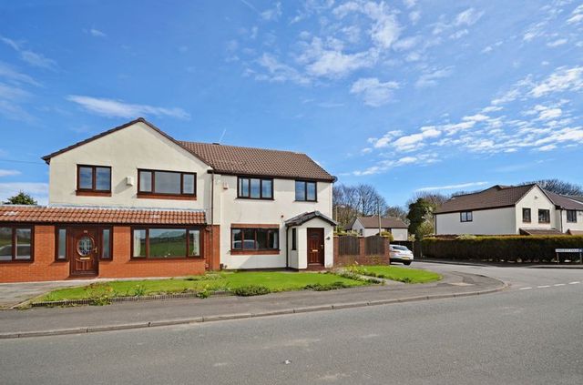  Image of 3 bedroom Semi-Detached house for sale in Wingates Lane Westhoughton Bolton BL5 at Wingates Lane Westhoughton Bolton, BL5 3LP