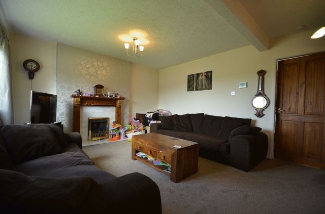  Image of 3 bedroom Semi-Detached house for sale in Wingates Lane Westhoughton Bolton BL5 at Wingates Lane Westhoughton Bolton, BL5 3LP