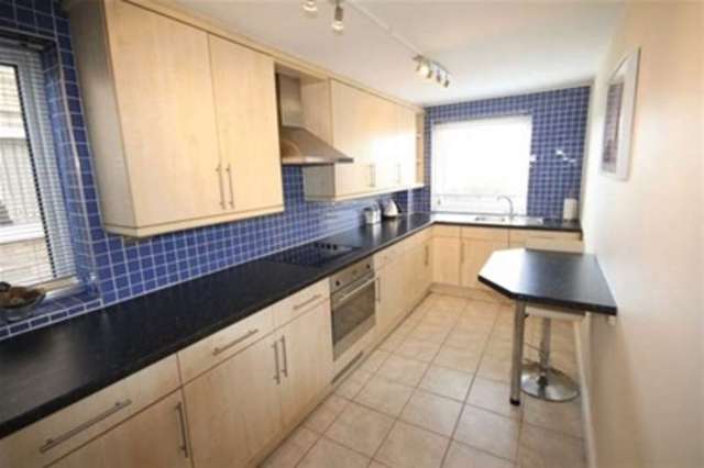  Image of 2 bedroom Flat to rent in Woodhaven Gardens Ilford IG6 at Woodhaven Gardens  Barkingside, IG6 1JP