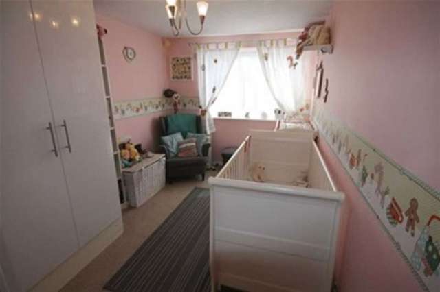  Image of 2 bedroom Flat to rent in Woodhaven Gardens Ilford IG6 at Woodhaven Gardens  Barkingside, IG6 1JP