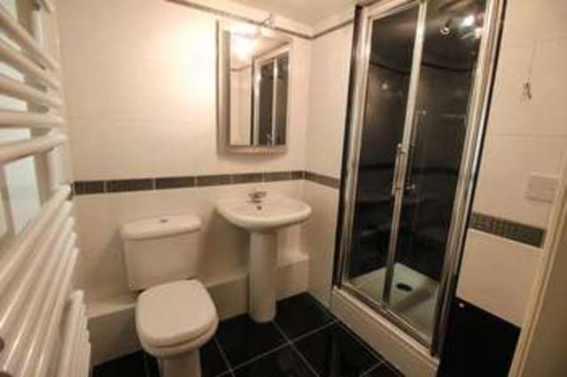  Image of 2 bedroom Flat to rent in Skeldergate York YO1 at Skeldergate  York, YO1 6DX